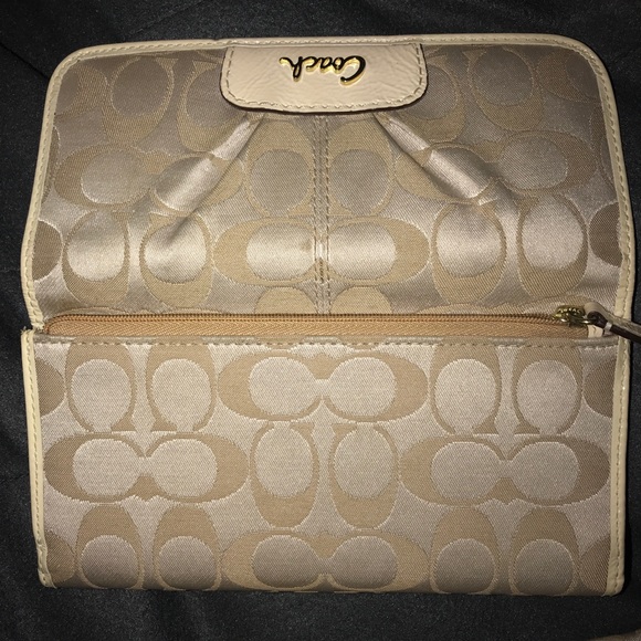 Coach Accessories Authentic Gold Coach Wallet And Check Book Holder